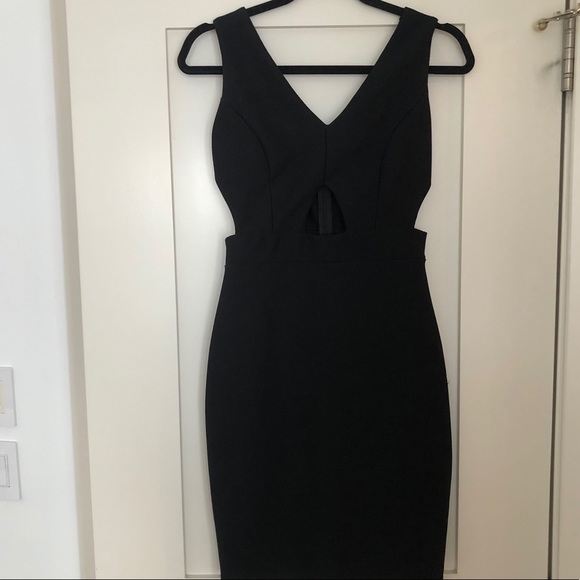 Mystic Dresses & Skirts - Beautiful Black Cutout Dress 🖤